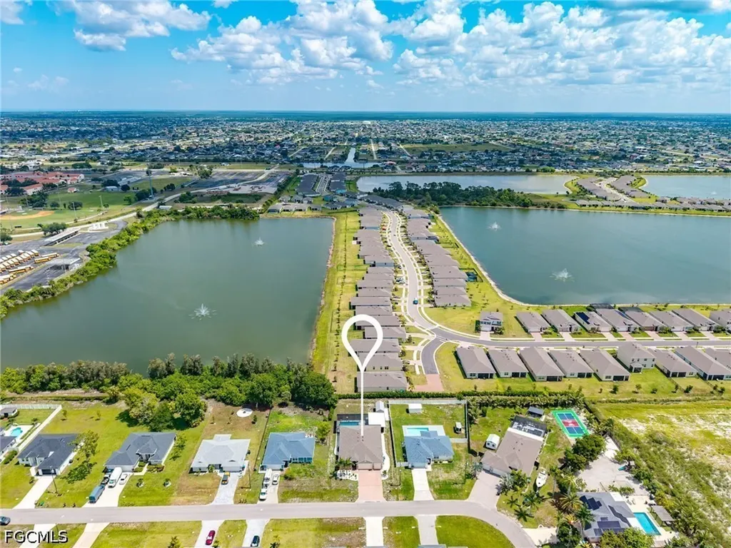 1207 NW 4th Street Cape Coral FL 33993