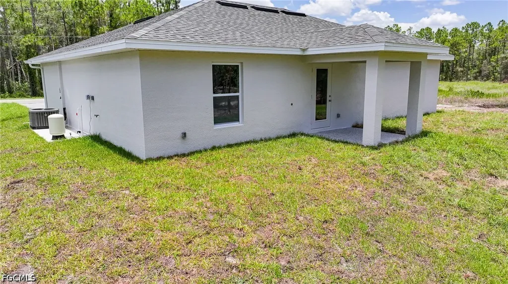 432 Burrstone Drive Lehigh Acres FL 33974