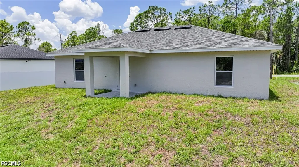 432 Burrstone Drive Lehigh Acres FL 33974