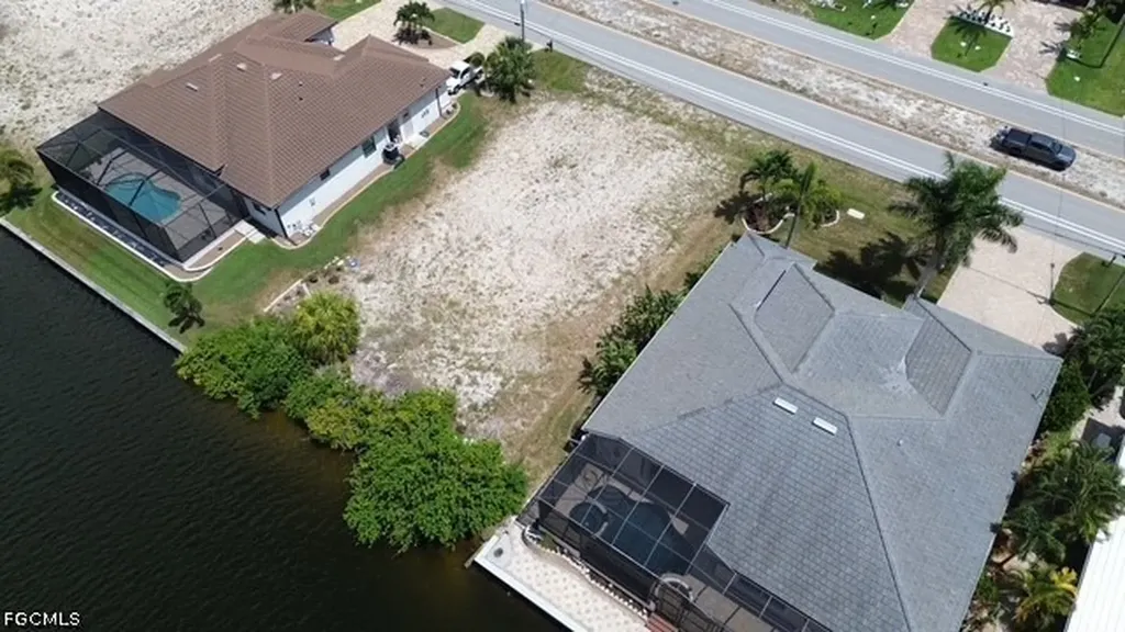 3621 Ceitus Parkway Cape Coral FL 33991