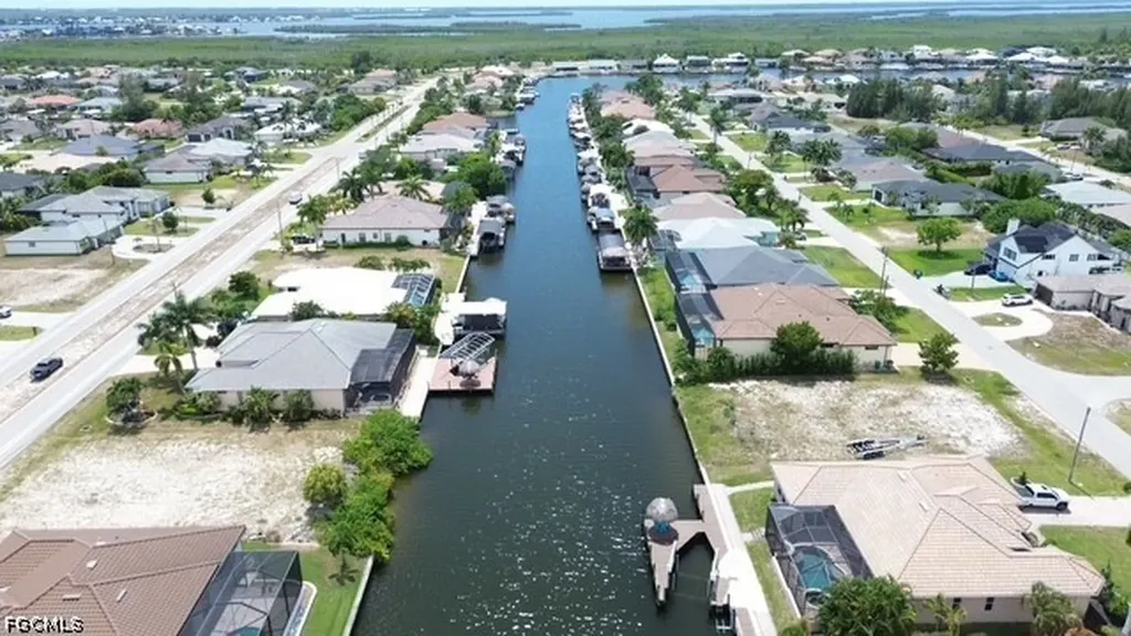 3621 Ceitus Parkway Cape Coral FL 33991