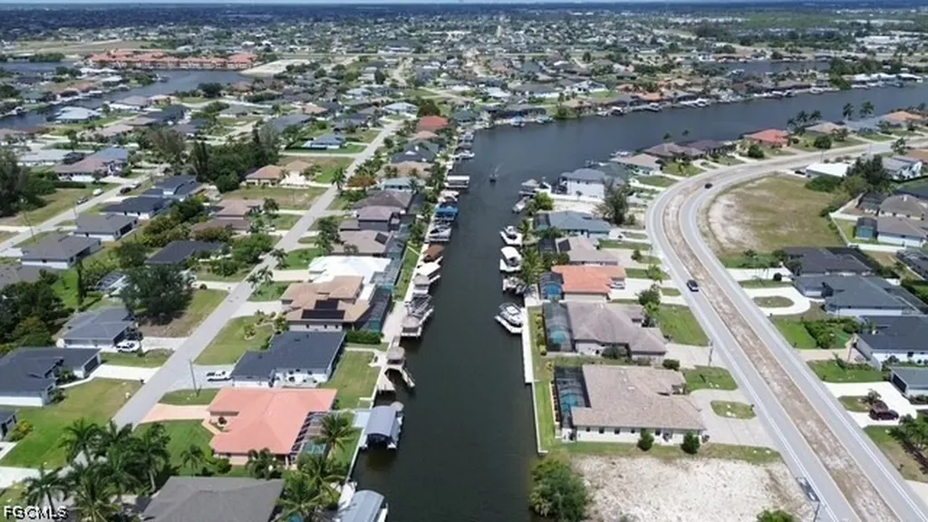 3621 Ceitus Parkway Cape Coral FL 33991