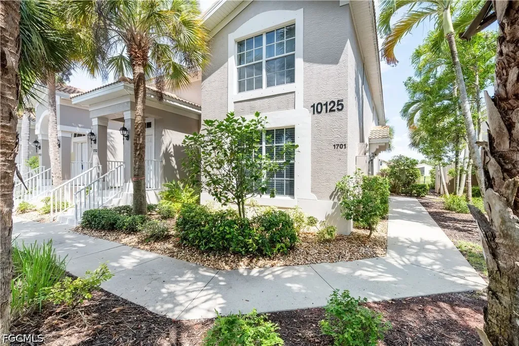 10125 Colonial Country Club Boulevard Fort Myers FL 33913