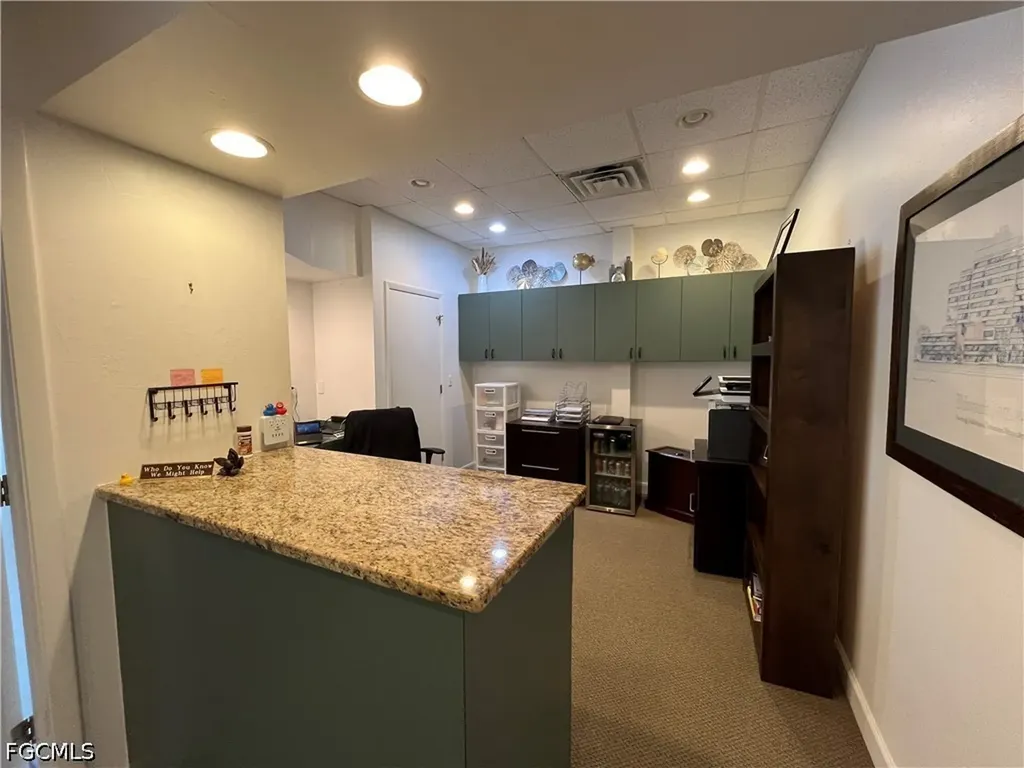 40 Barkley Circle Fort Myers FL 33919