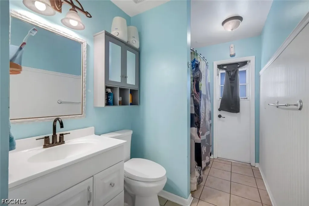 1923 SW 26th Terrace Cape Coral FL 33914
