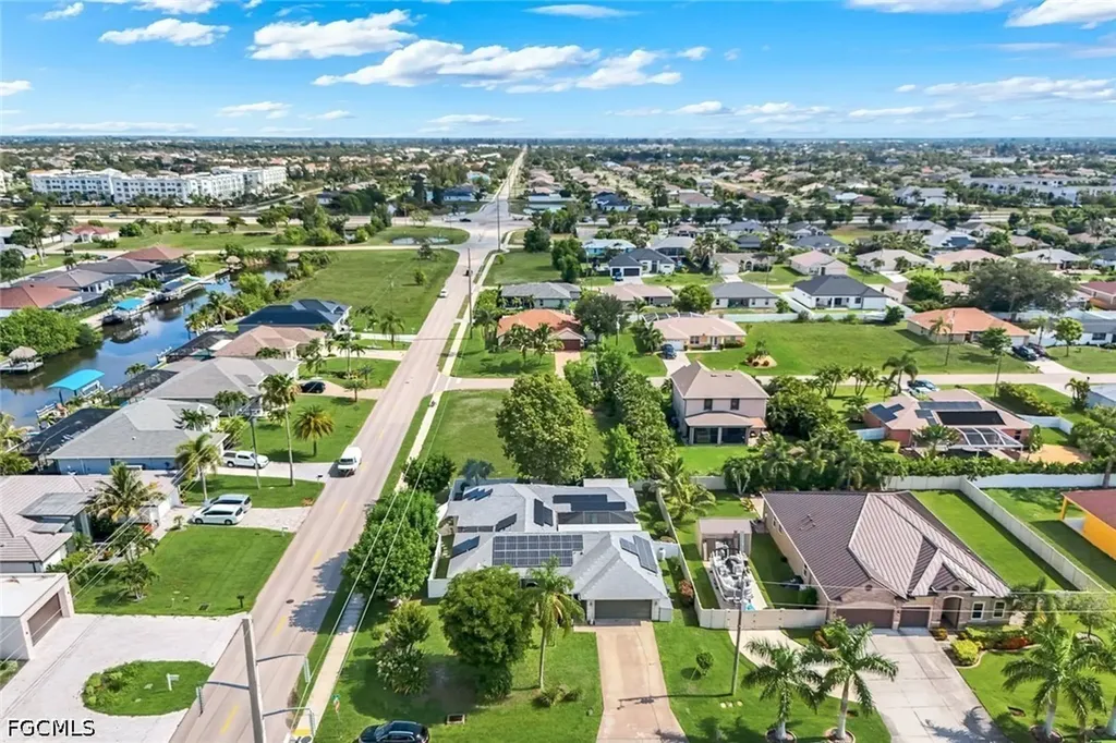 1923 SW 26th Terrace Cape Coral FL 33914