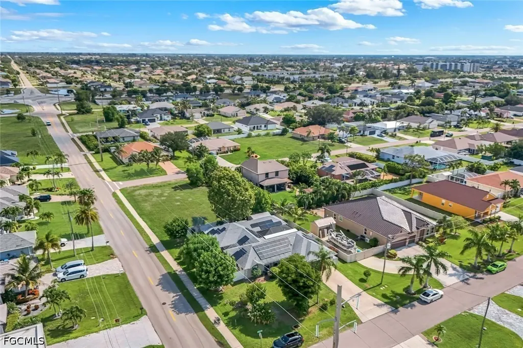 1923 SW 26th Terrace Cape Coral FL 33914