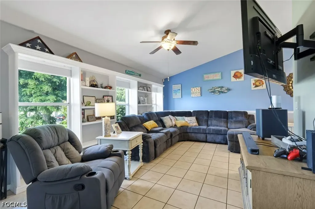 1923 SW 26th Terrace Cape Coral FL 33914