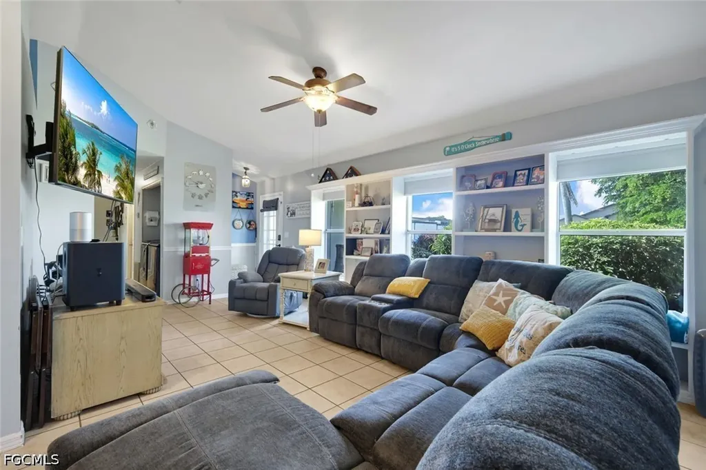 1923 SW 26th Terrace Cape Coral FL 33914