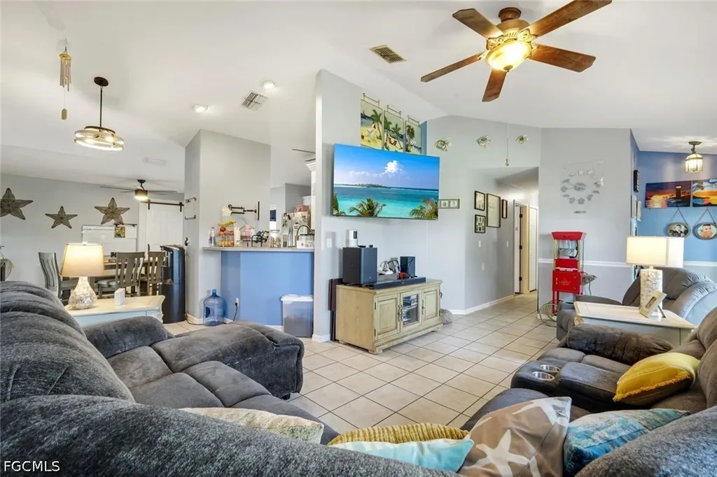 1923 SW 26th Terrace Cape Coral FL 33914