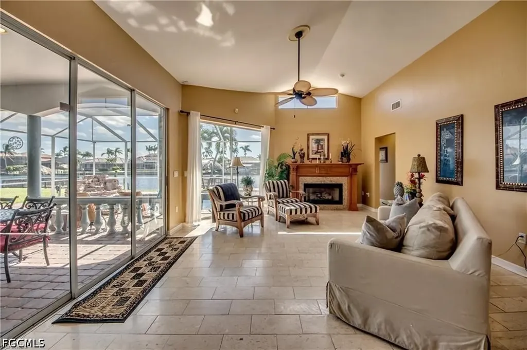 2720 SW 51st Street Cape Coral FL 33914