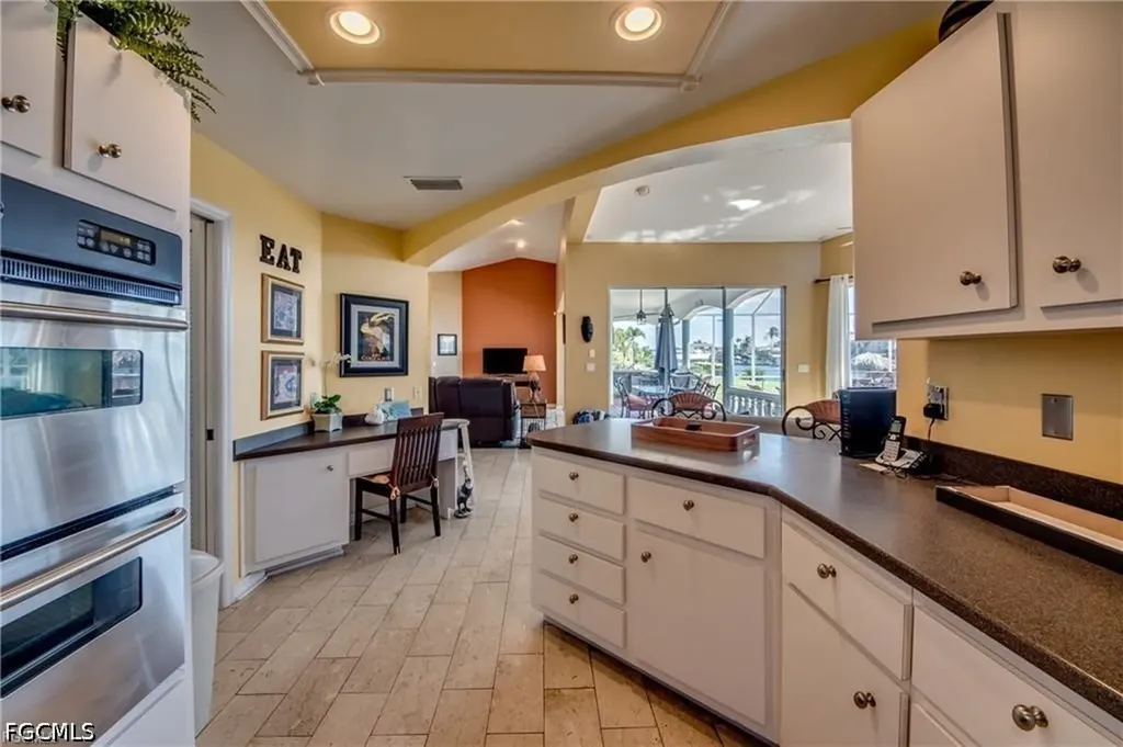 2720 SW 51st Street Cape Coral FL 33914