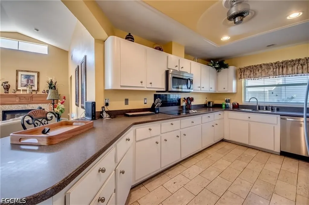 2720 SW 51st Street Cape Coral FL 33914