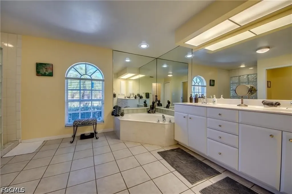 2720 SW 51st Street Cape Coral FL 33914