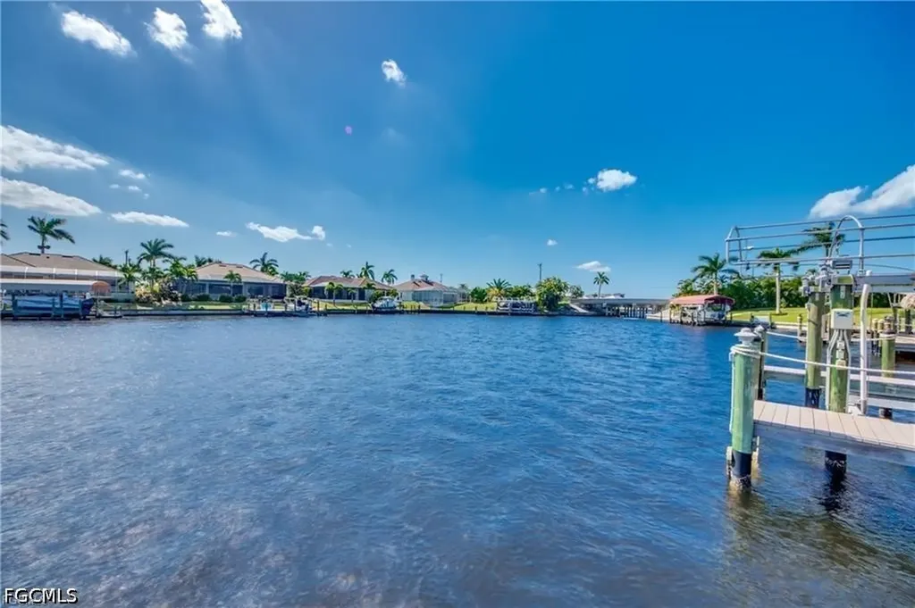 2720 SW 51st Street Cape Coral FL 33914