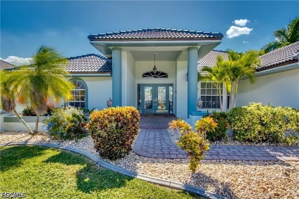 2720 SW 51st Street Cape Coral FL 33914