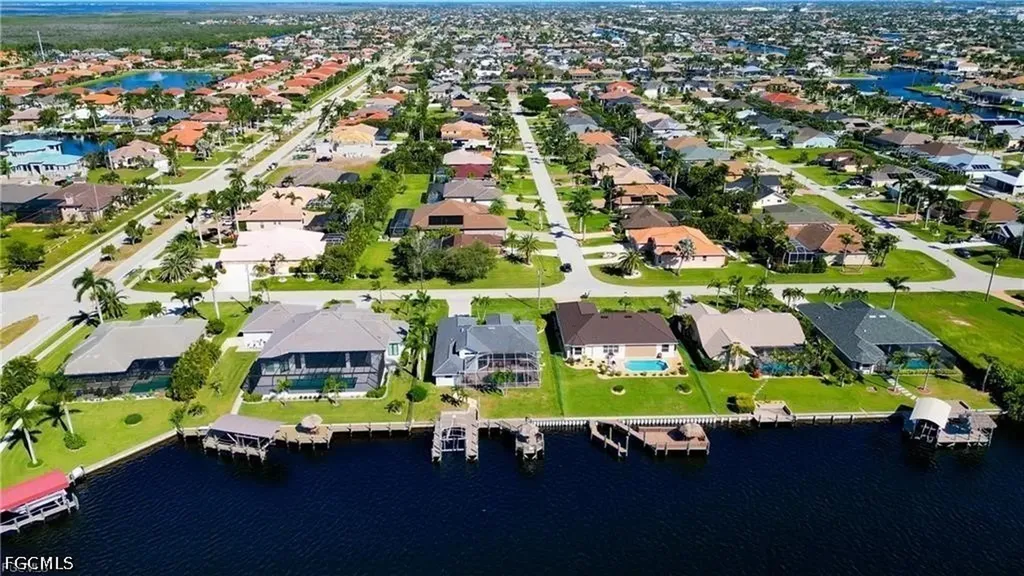 2720 SW 51st Street Cape Coral FL 33914