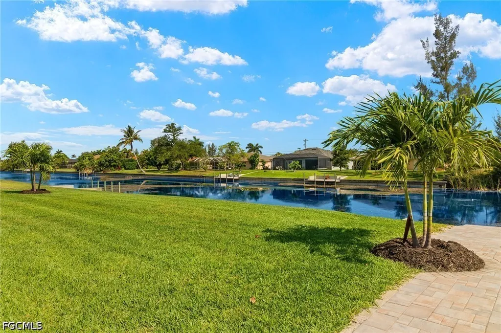 154 SE 20th Street Cape Coral FL 33990