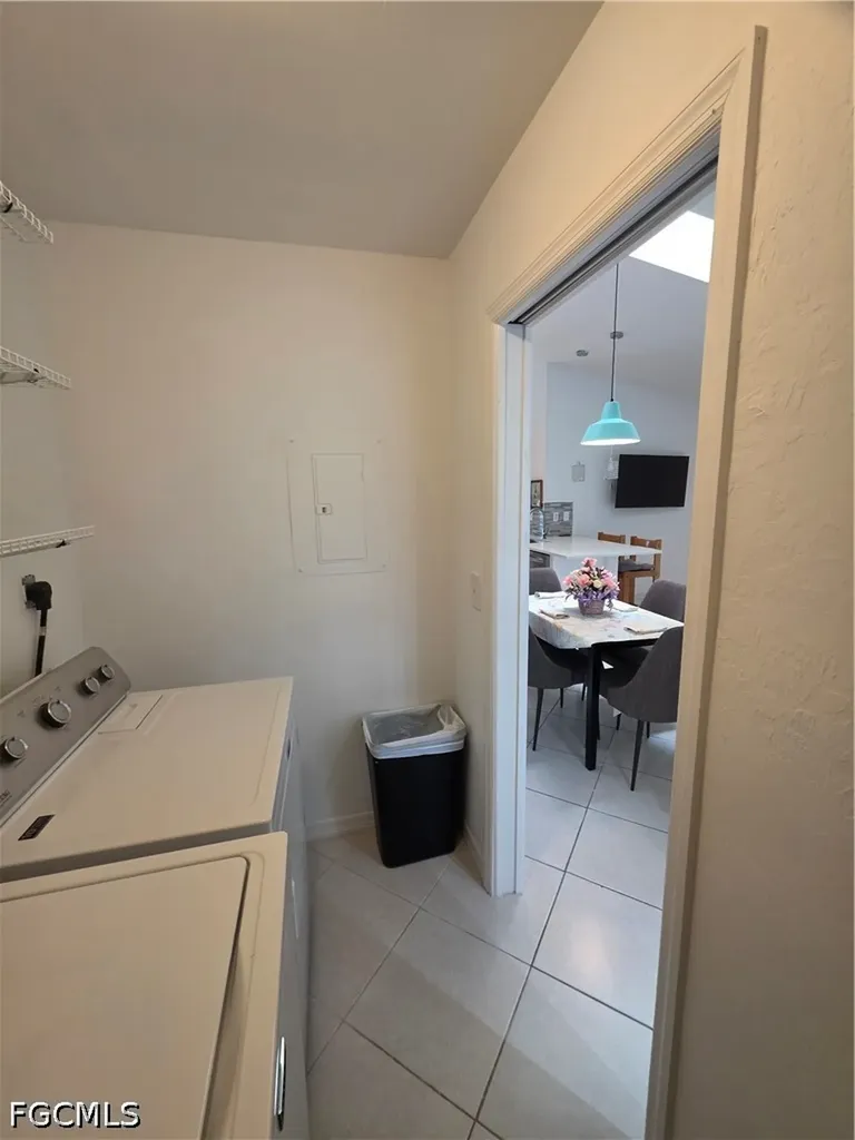 1417 SW 51st Lane Cape Coral FL 33914