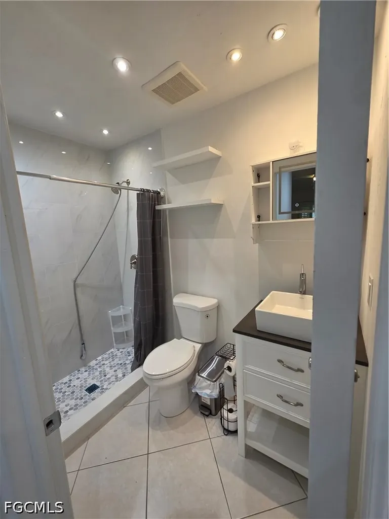 1417 SW 51st Lane Cape Coral FL 33914