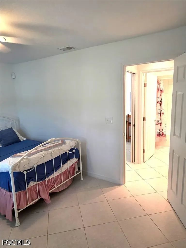 1417 SW 51st Lane Cape Coral FL 33914