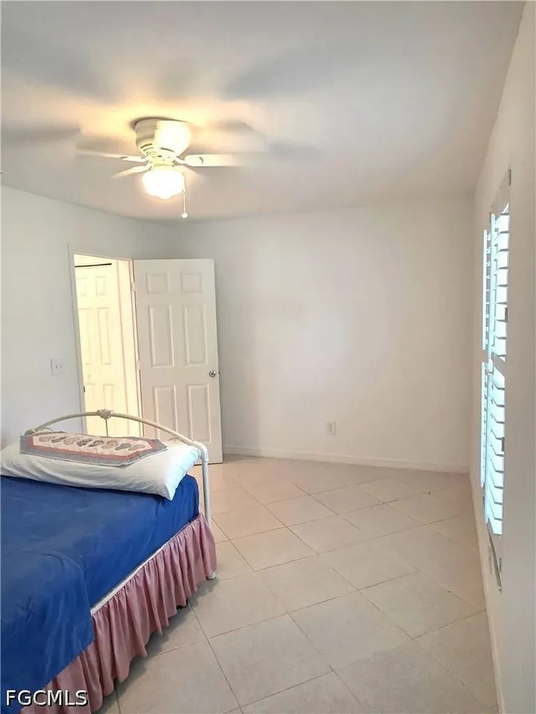 1417 SW 51st Lane Cape Coral FL 33914