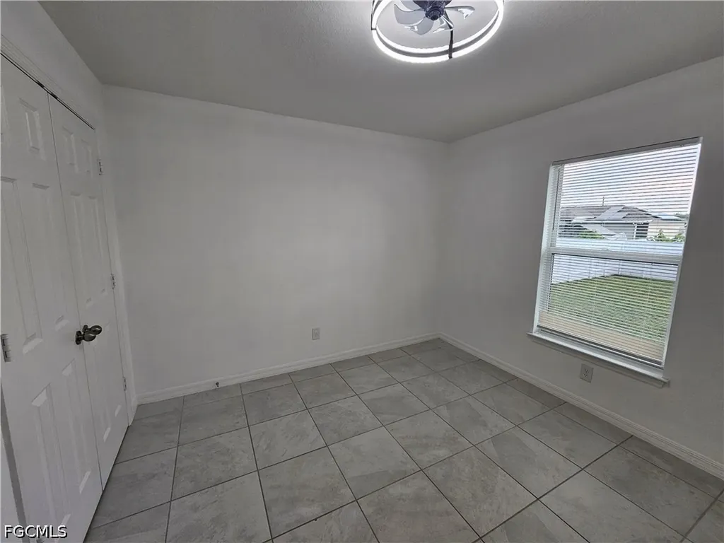 2523 NE 6th Place Cape Coral FL 33909