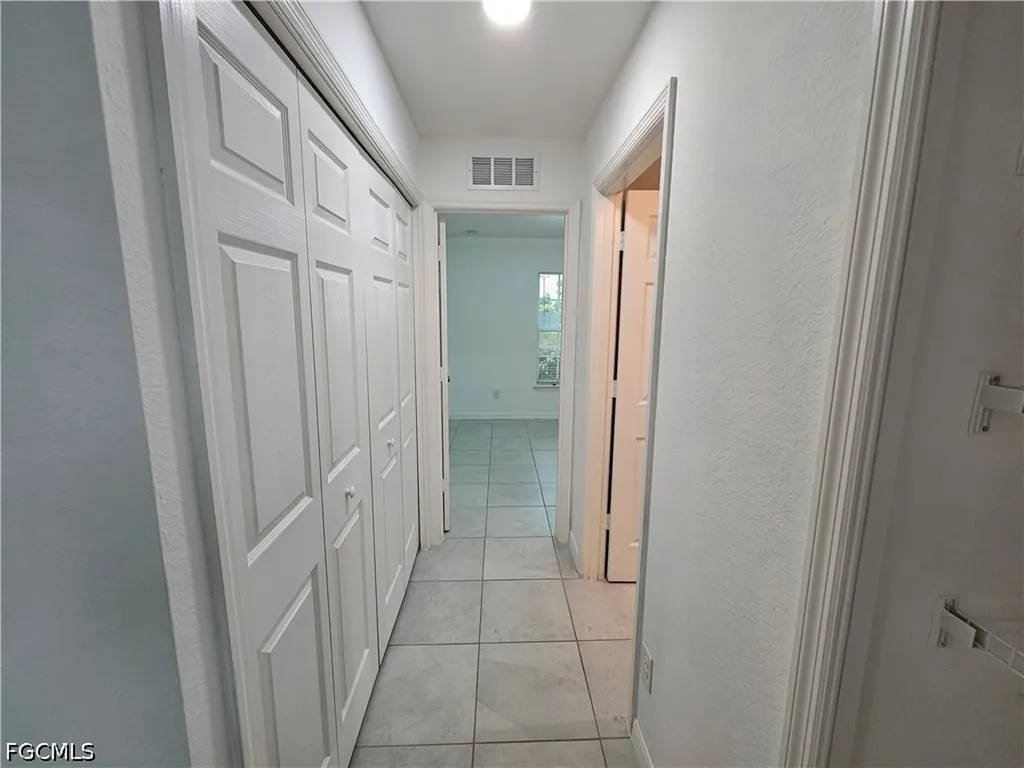 2523 NE 6th Place Cape Coral FL 33909