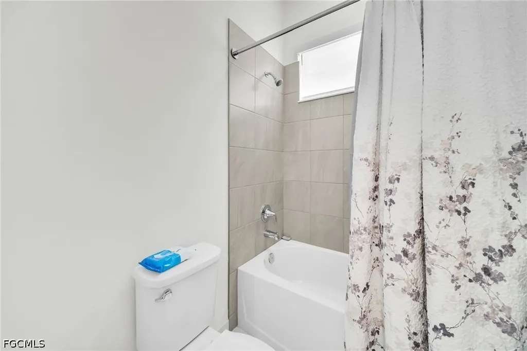 5043 Ofanto Lane Ave Maria FL 34142