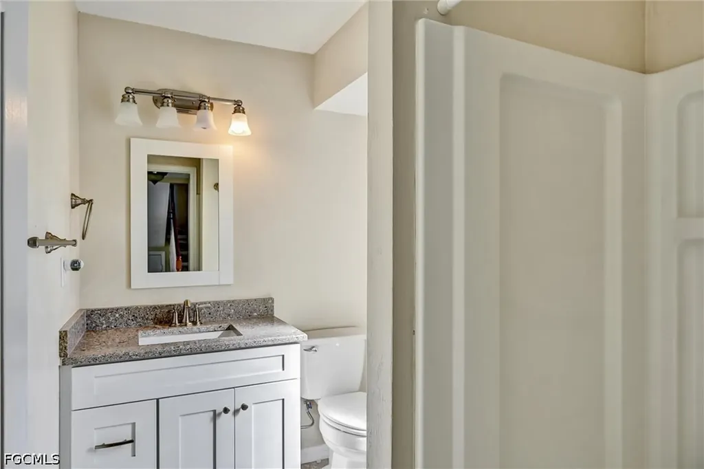 4265 Island Circle Fort Myers FL 33919