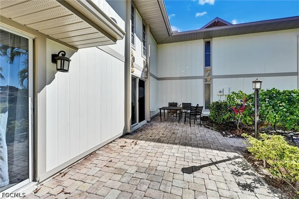 4265 Island Circle Fort Myers FL 33919