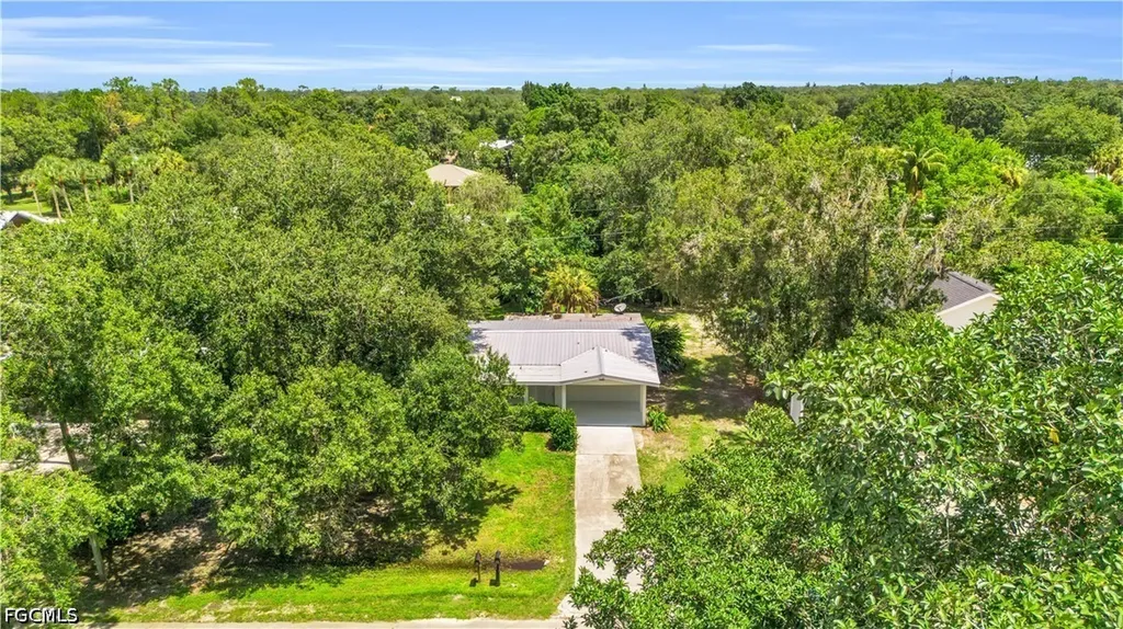 440 6th Avenue Labelle FL 33935