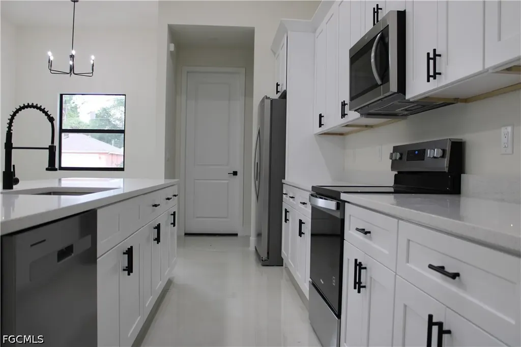 458 Windsor Avenue S Lehigh Acres FL 33974