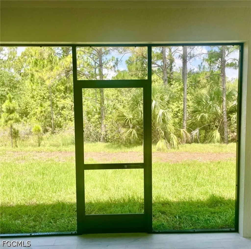 458 Windsor Avenue S Lehigh Acres FL 33974