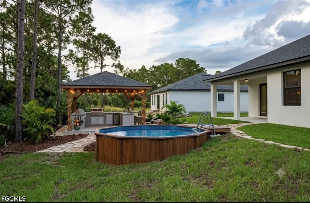 458 Windsor Avenue S Lehigh Acres FL 33974