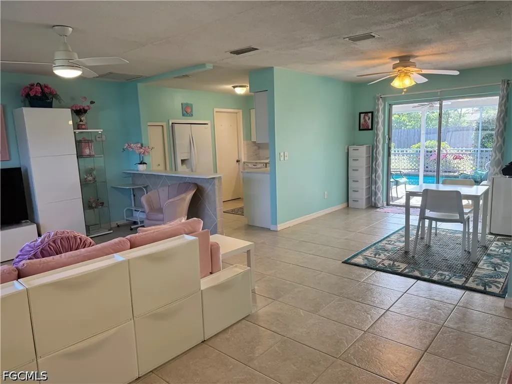 1027 SE 17th Avenue Cape Coral FL 33990