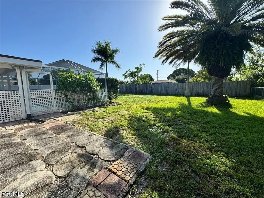1027 SE 17th Avenue Cape Coral FL 33990