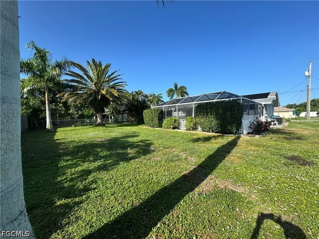 1027 SE 17th Avenue Cape Coral FL 33990