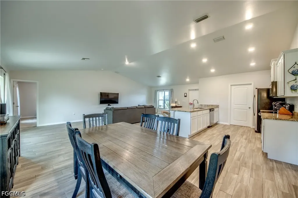 1236 NW 18th Terrace Cape Coral FL 33993