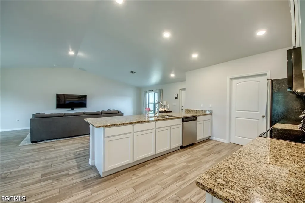 1236 NW 18th Terrace Cape Coral FL 33993
