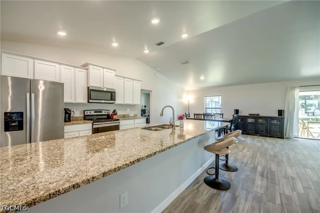 1236 NW 18th Terrace Cape Coral FL 33993