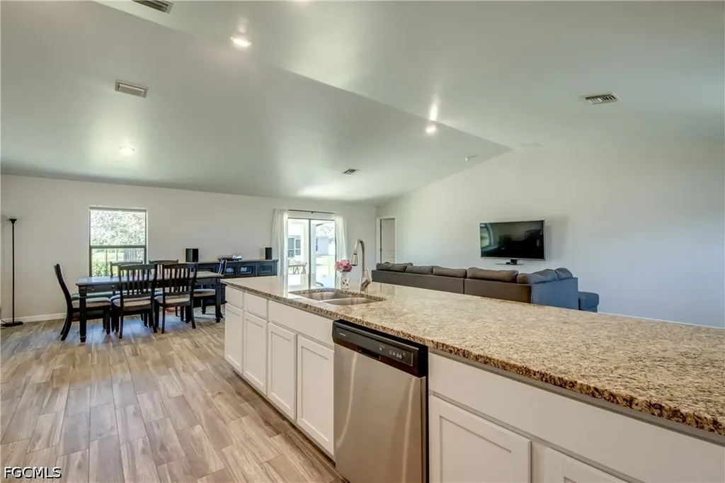 1236 NW 18th Terrace Cape Coral FL 33993
