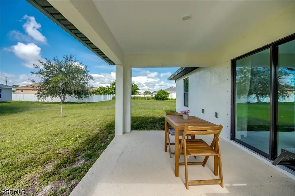 1236 NW 18th Terrace Cape Coral FL 33993