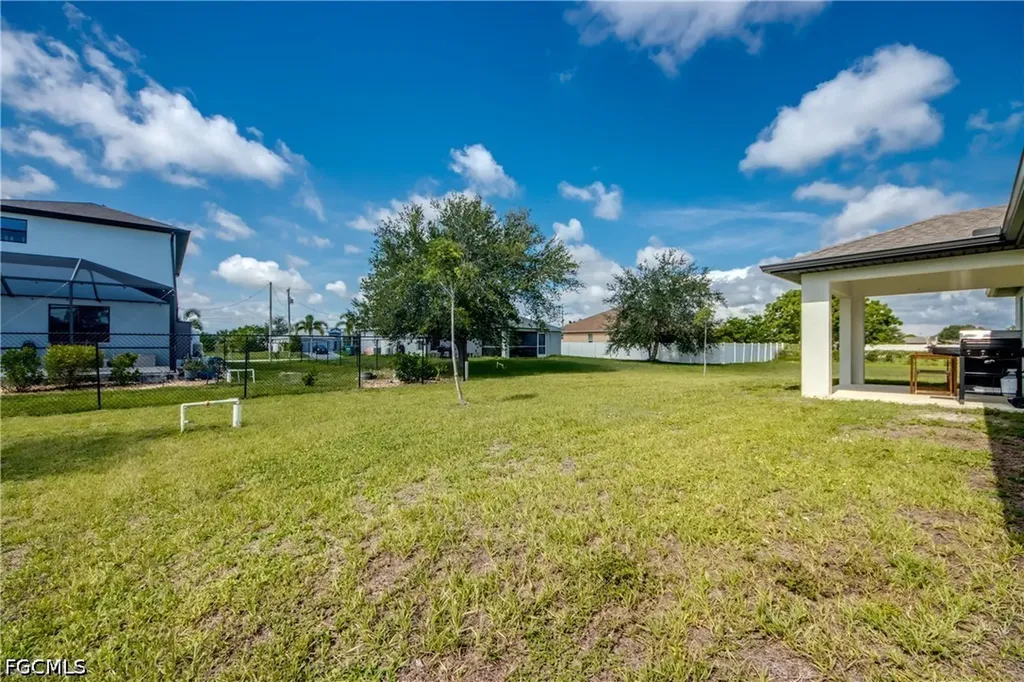 1236 NW 18th Terrace Cape Coral FL 33993