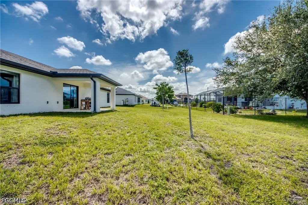 1236 NW 18th Terrace Cape Coral FL 33993