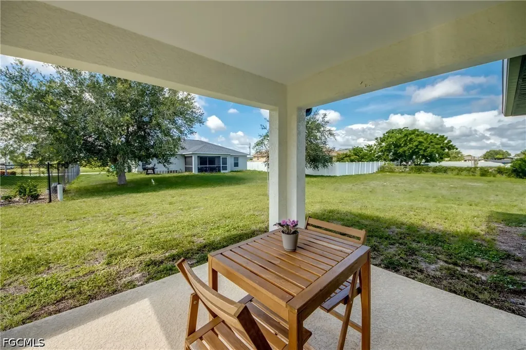 1236 NW 18th Terrace Cape Coral FL 33993