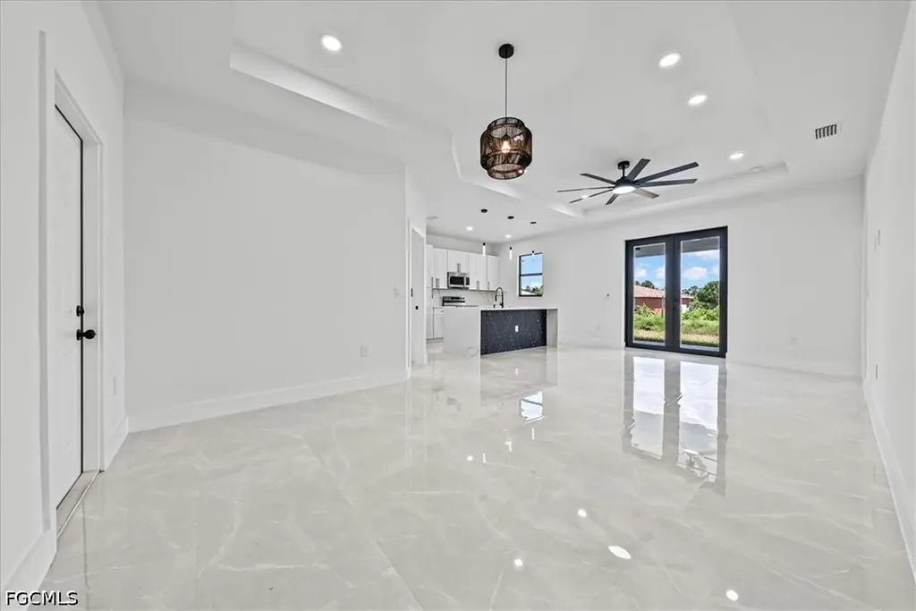 2129/2131 Fairway Drive Lehigh Acres FL 33973