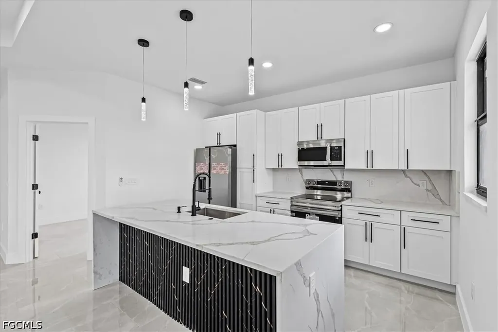 2129/2131 Fairway Drive Lehigh Acres FL 33973
