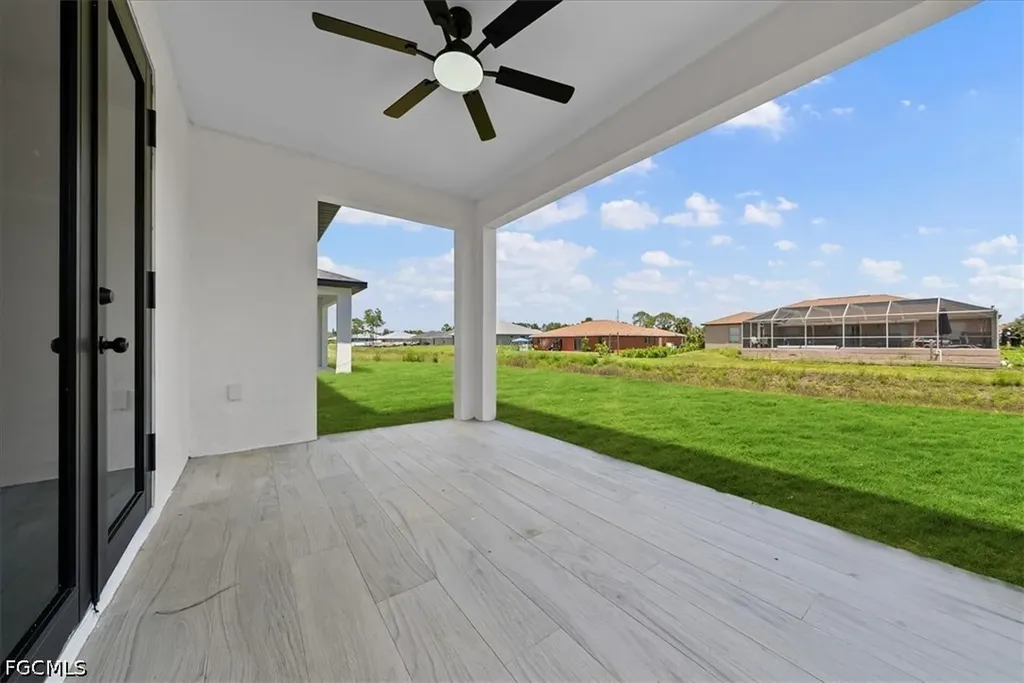 2129/2131 Fairway Drive Lehigh Acres FL 33973