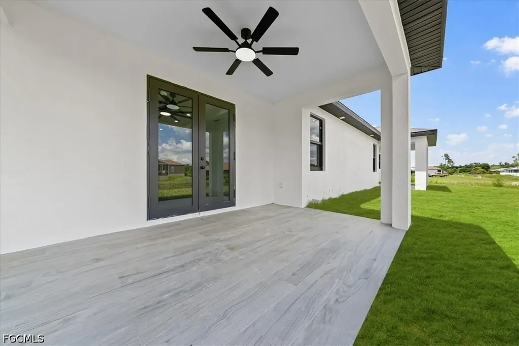 2129/2131 Fairway Drive Lehigh Acres FL 33973